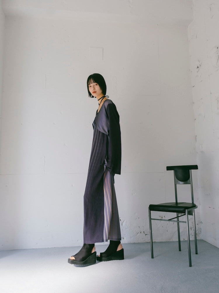 モデル身長：166cm / カラー：Black