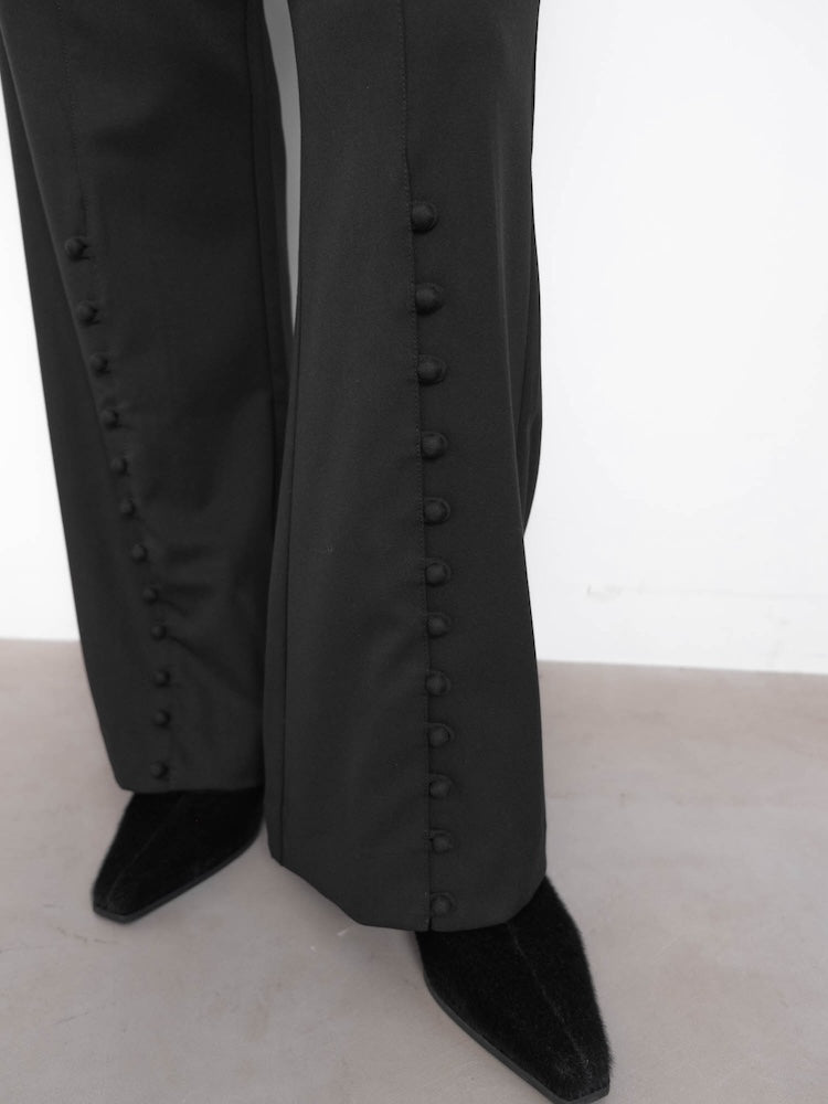 モデル身長：162cm / カラー：Black