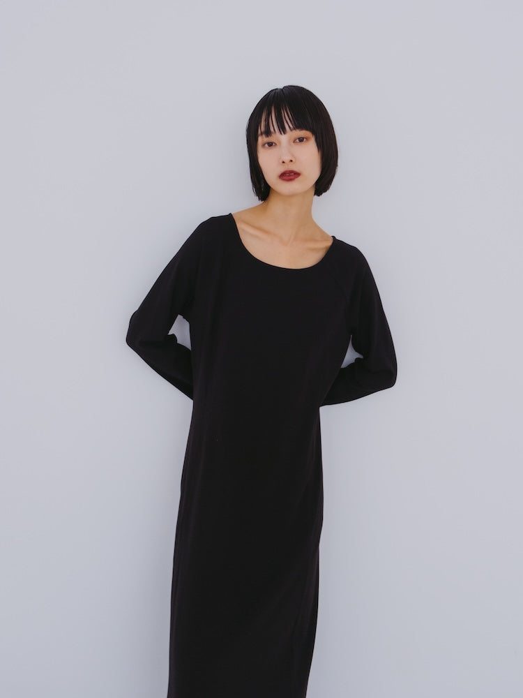 モデル身長：166cm / カラー：Black