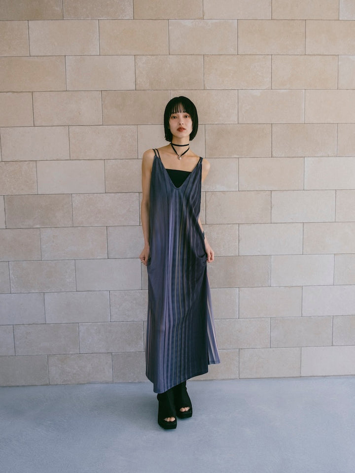 モデル身長：166cm / カラー：Black