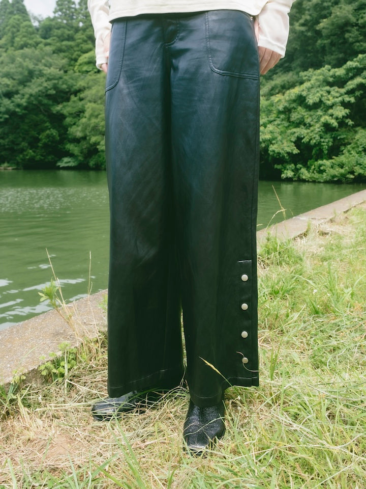 モデル身長：176cm / カラー：Black