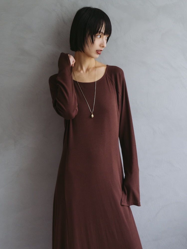 モデル身長：166cm / カラー：Brown