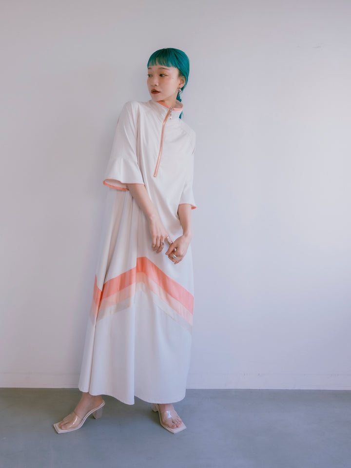 モデル身長：167cm / カラー：Offwhite