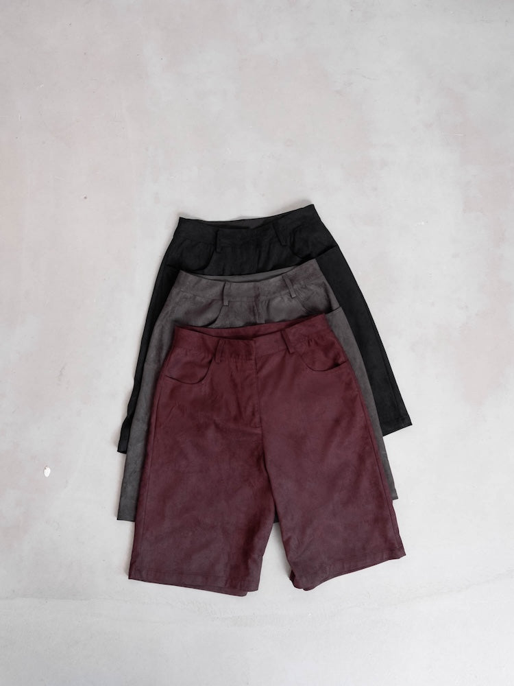 【6月12日(金) 12:00予約販売開始】Faux Suede Bermuda Pants