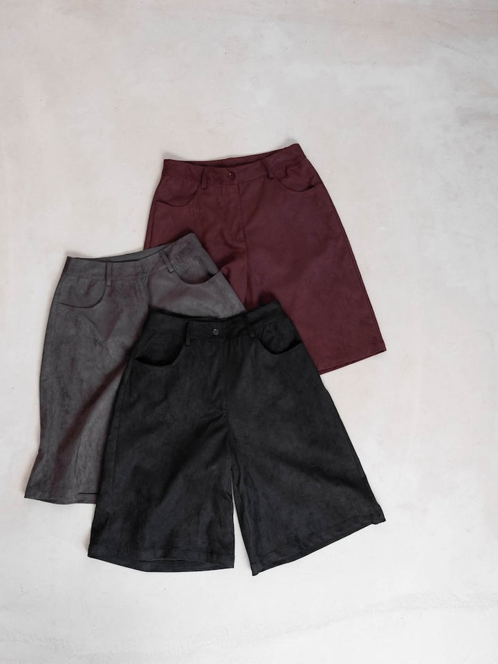【6月12日(金) 12:00予約販売開始】Faux Suede Bermuda Pants
