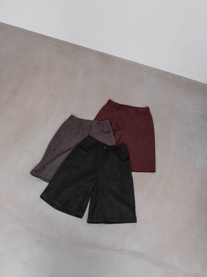 【6月12日(金) 12:00予約販売開始】Faux Suede Bermuda Pants