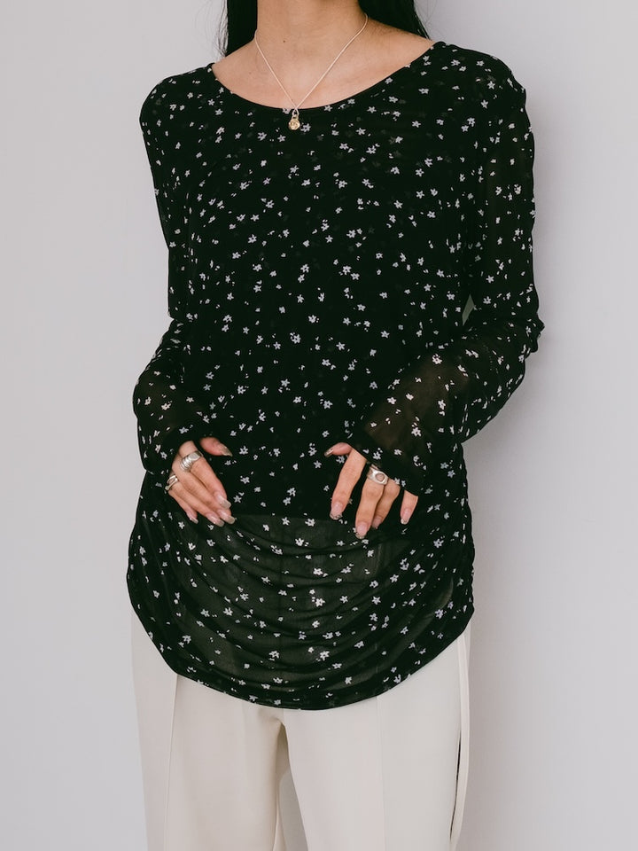 Side Gather Stretch Sheer Top