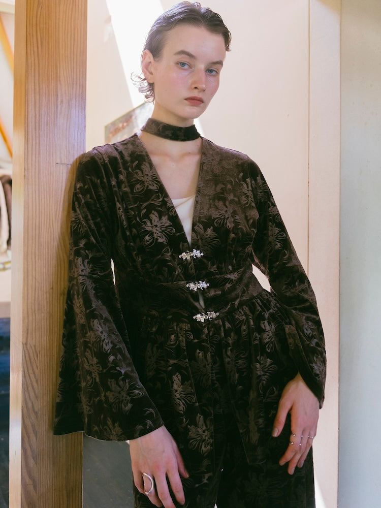 【10月24日(土) 12:00販売開始】Velour Emboss Top