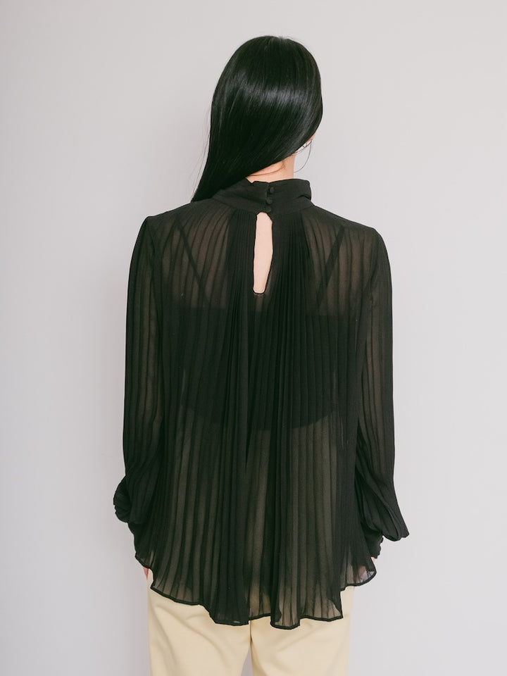 Pleats Classical Shirt