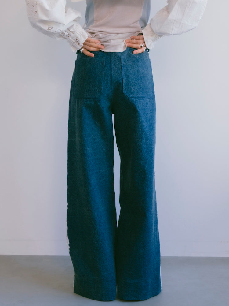 モデル身長：167cm / カラー：Blue