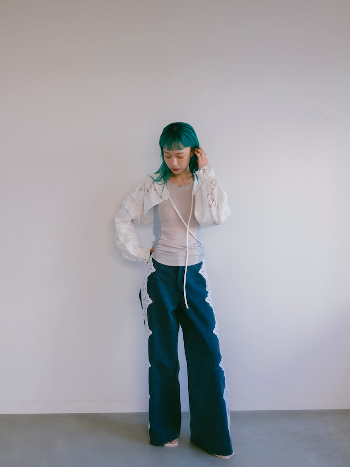 モデル身長：167cm / カラー：White