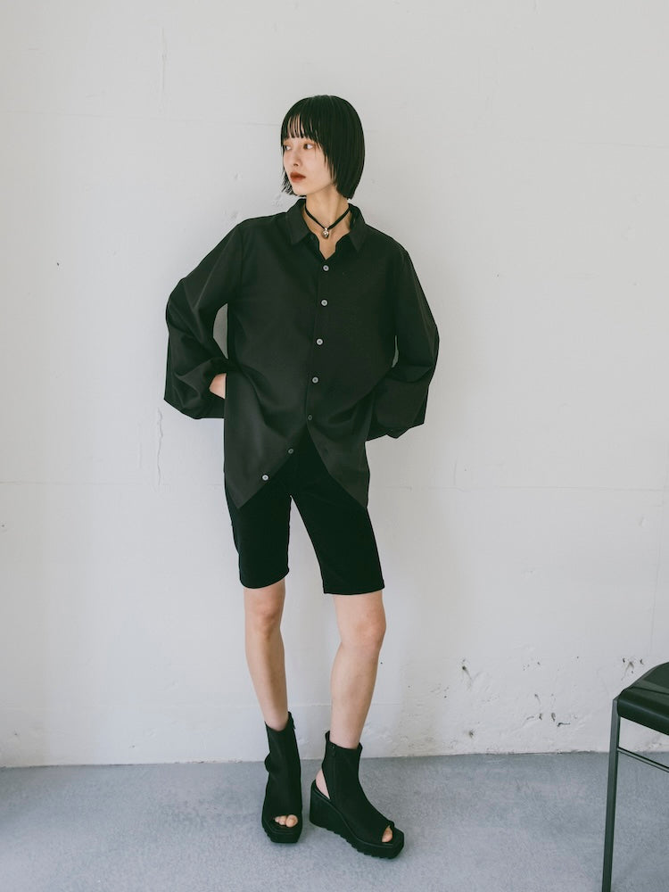 モデル身長：166cm / カラー：Black