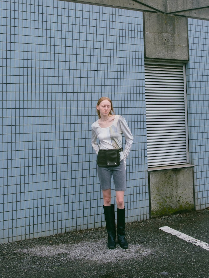 カラー：Khaki