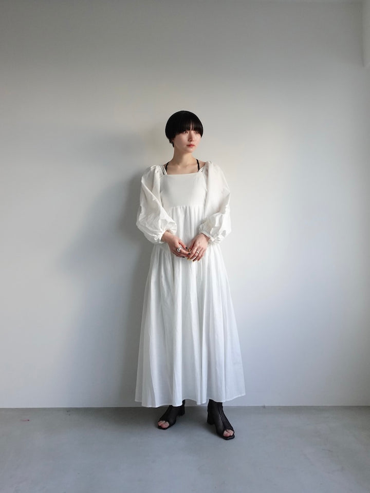 モデル身長：162cm / カラー：White