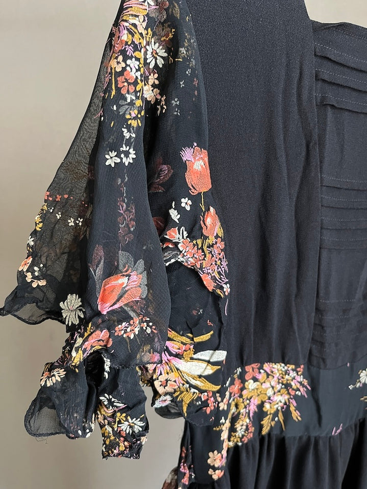 70s Frill Sleeves Black Dress