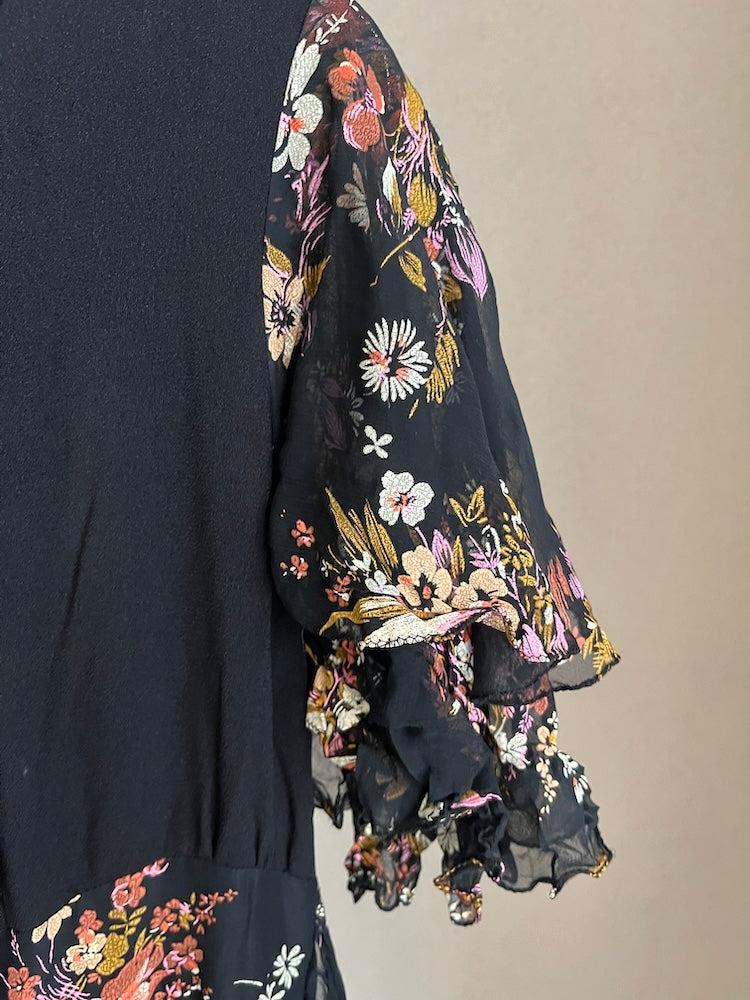 70s Frill Sleeves Black Dress