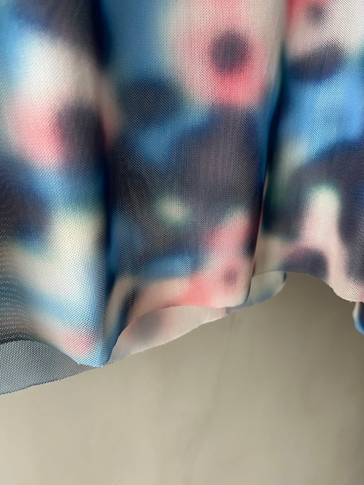 Bokeh Stretch  Sheer Top