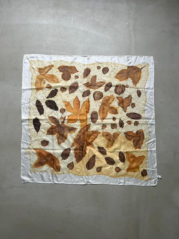 Vintage Scarf / Fall Leaves