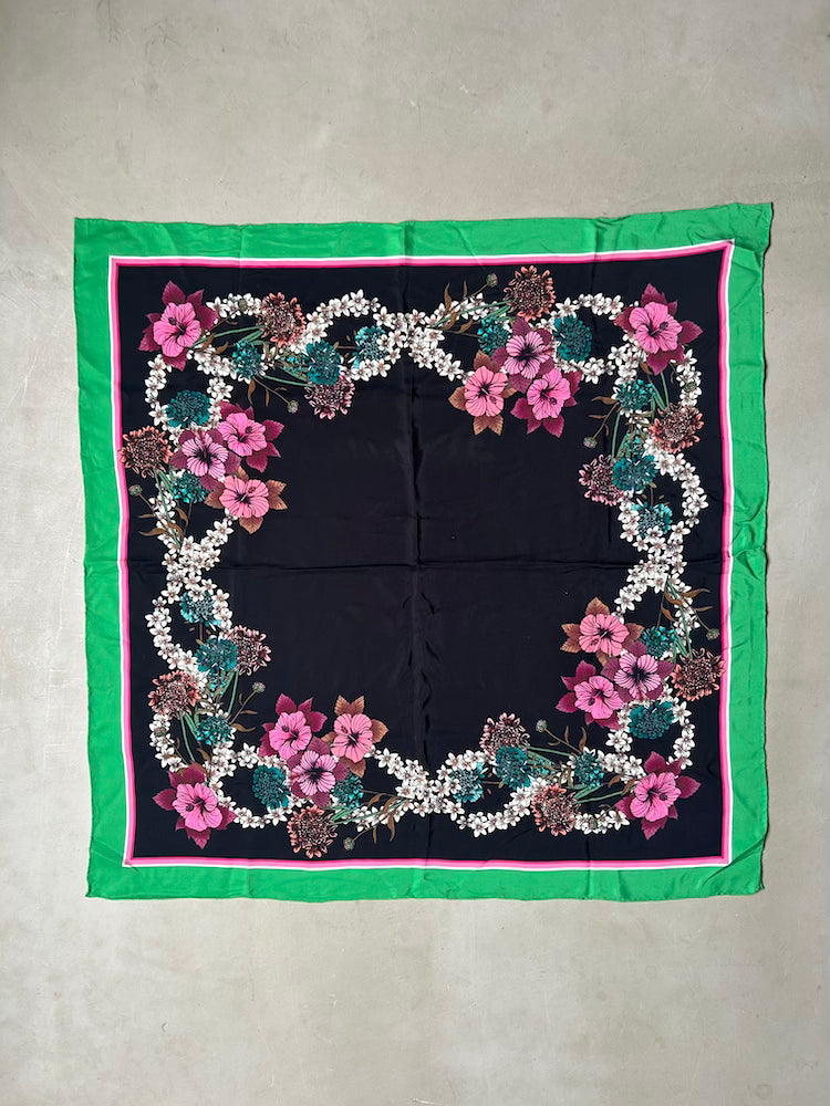 Vintage Scarf / Green Line