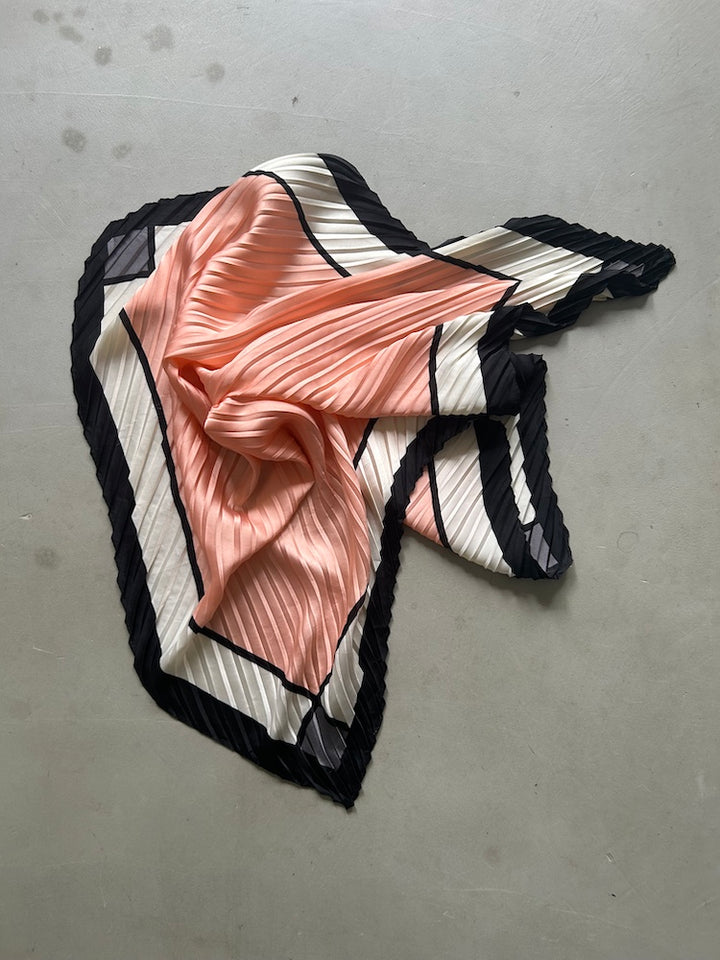 Vintage Scarf / Salmon Pleats
