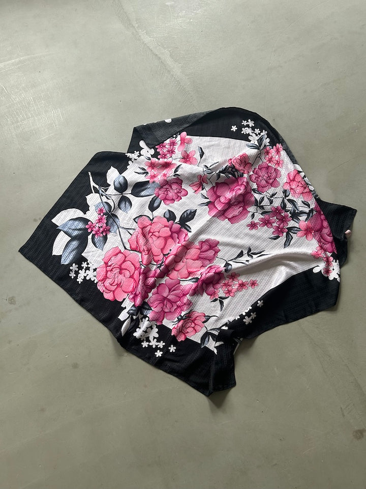 Vintage Scarf / Black Pink