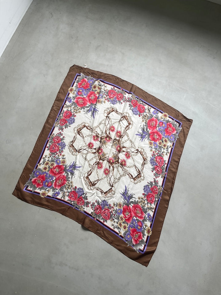 Vintage Scarf / Flower Circle