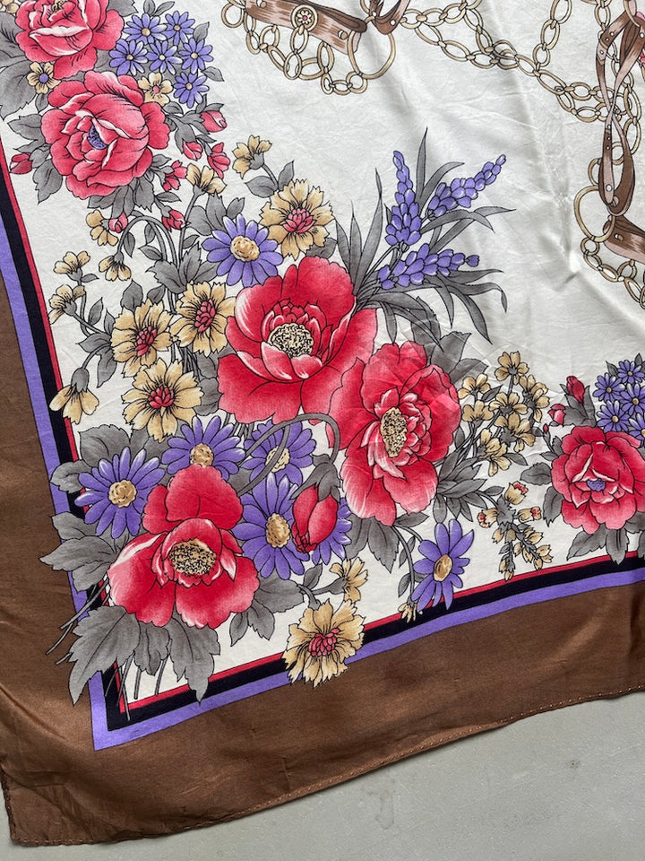 Vintage Scarf / Flower Circle