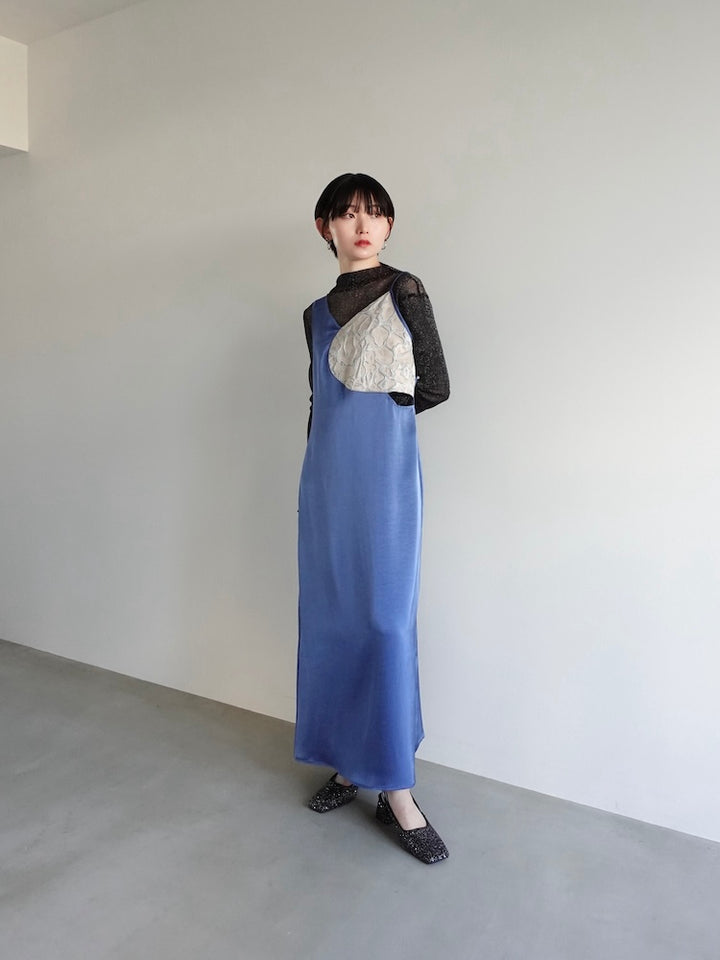 モデル身長：162cm / カラー：Blue