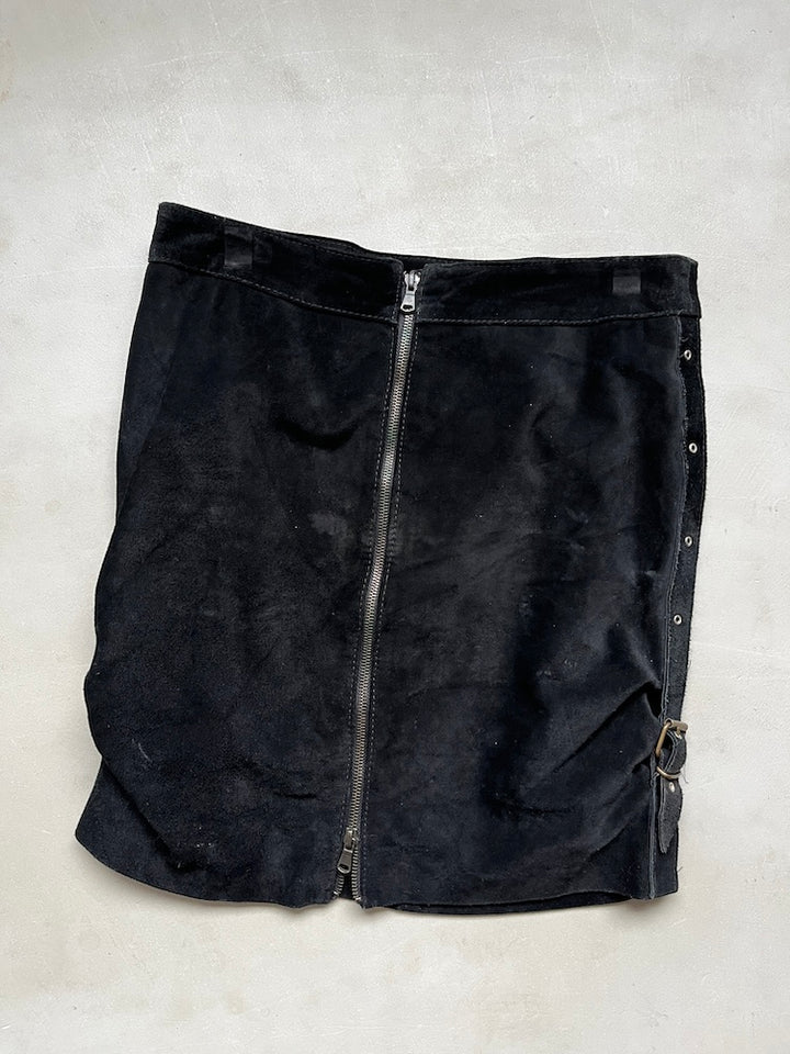 Side Belt Suede Skirt