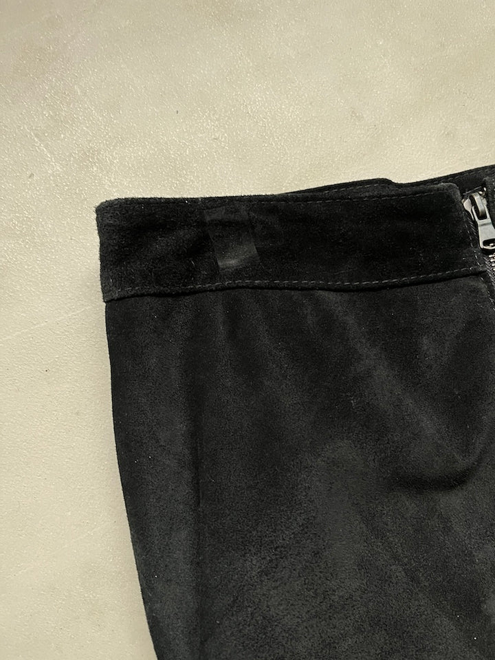 Side Belt Suede Skirt