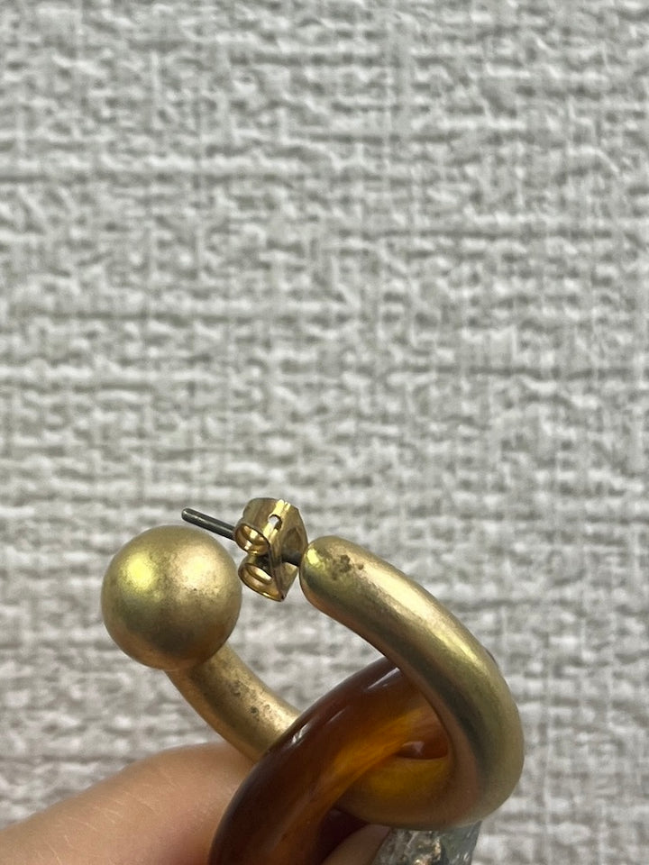 Tortoiseshell Gold Pierce