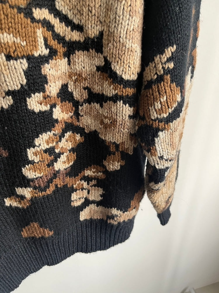 Black Flower Wool Knit