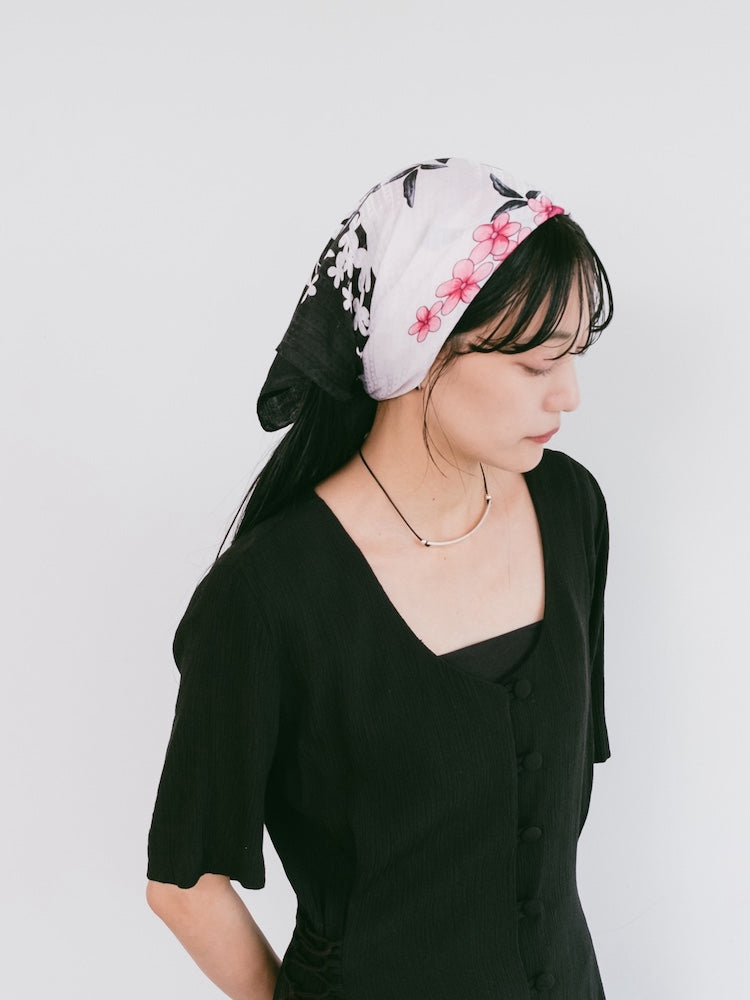 Vintage Scarf / Black Pink