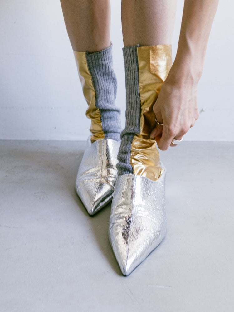 カラー：Gold×Gray
