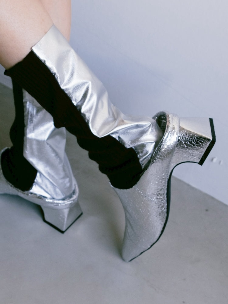 カラー：Silver×Black