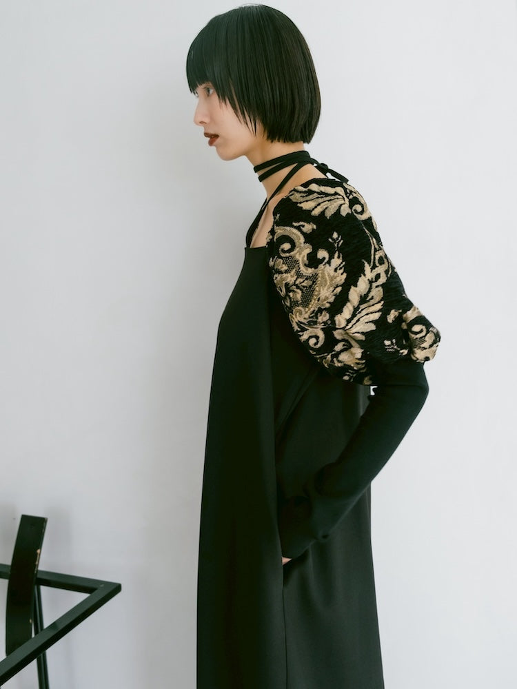 モデル身長：166cm / カラー：Black