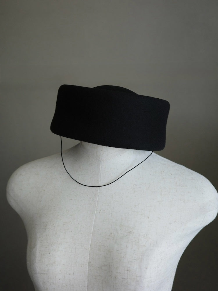 【9月26日(土) 12:00販売開始】Quiet Pillbox Hat