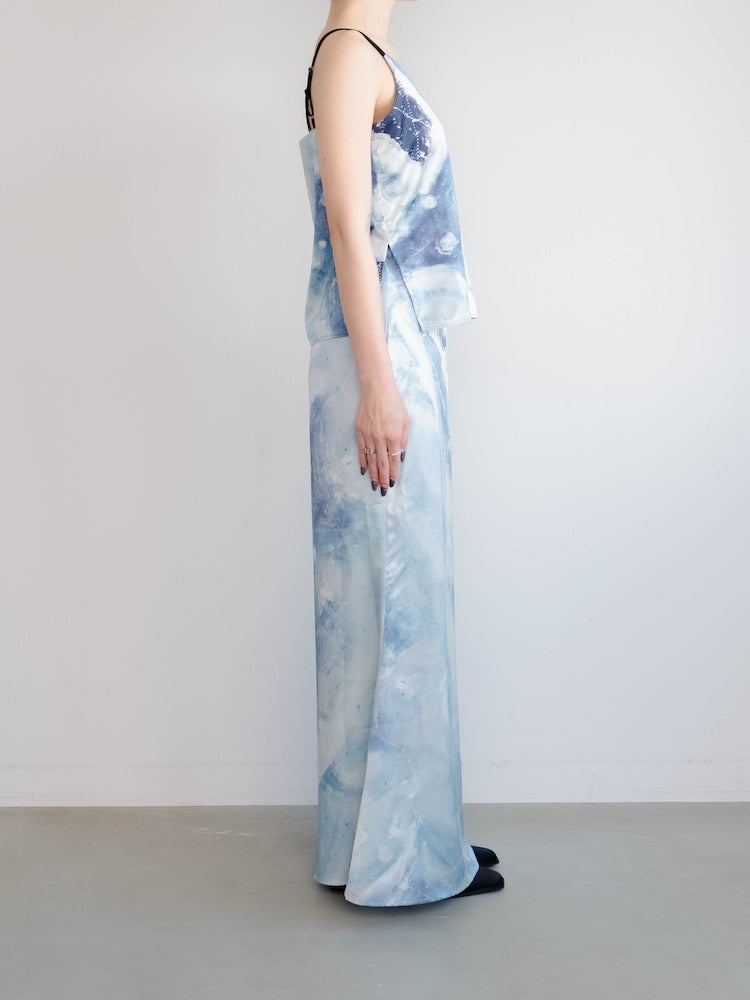 モデル身長：162cm / カラー：Blue