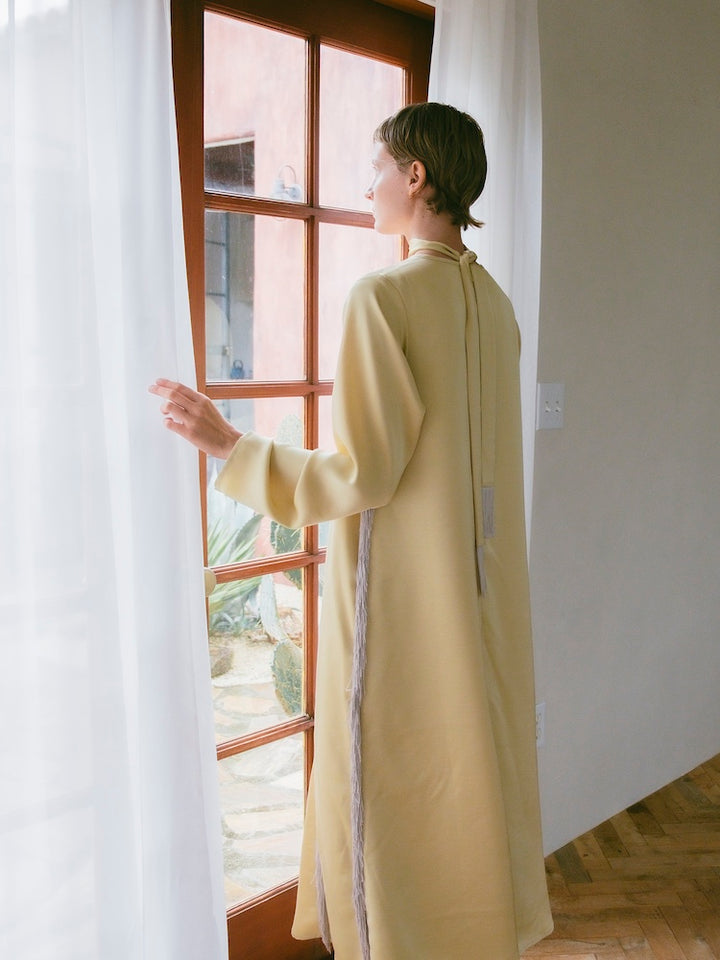 モデル身長：172cm / カラー：LightYellow