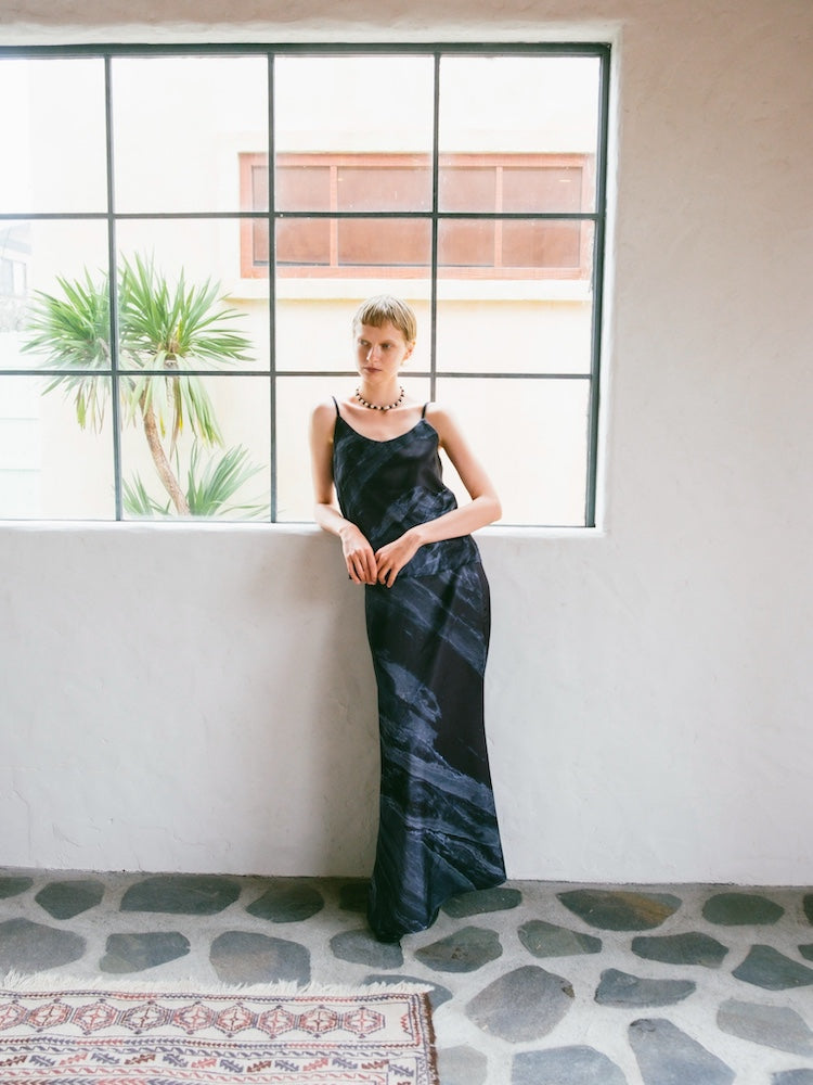 モデル身長：172cm / カラー：DarkNavy / 着用サイズ：Mサイズ