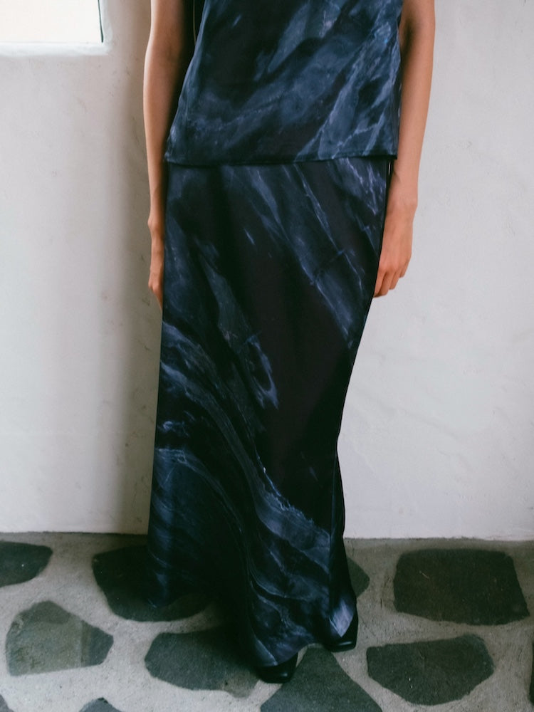 モデル身長：172cm / カラー：DarkNavy / 着用サイズ：Mサイズ