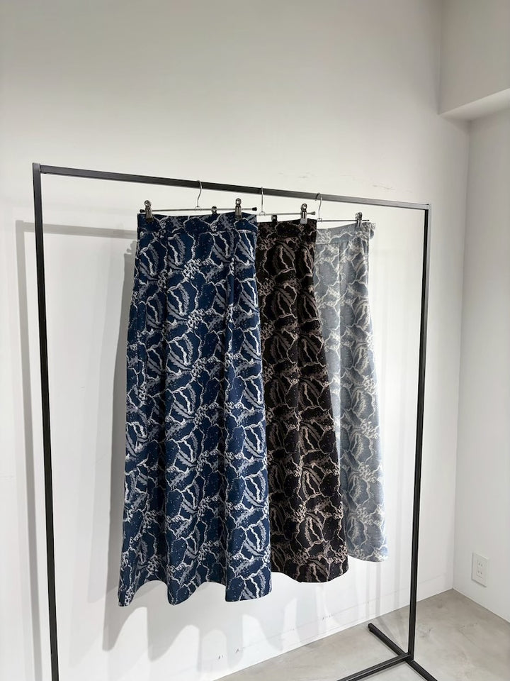 【EXB】Flower Jacquard Flare Skirt