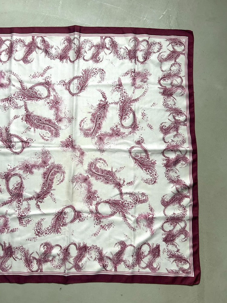 Vintage Scarf / Blurred Lines