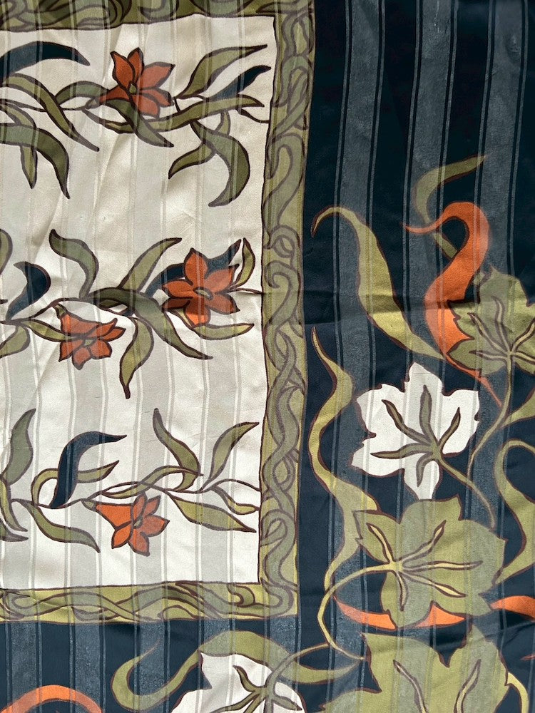 Vintage Scarf / Lily Stripe
