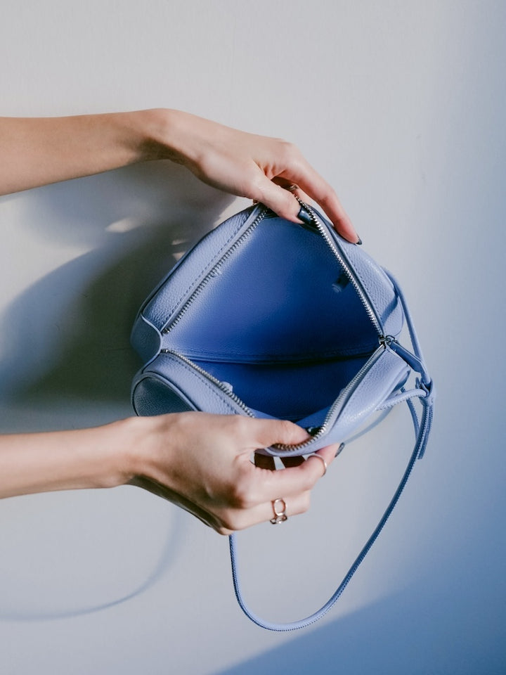 カラー：MIST BLUE