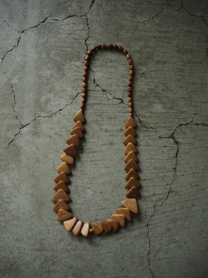 Triangle Connected Necklace