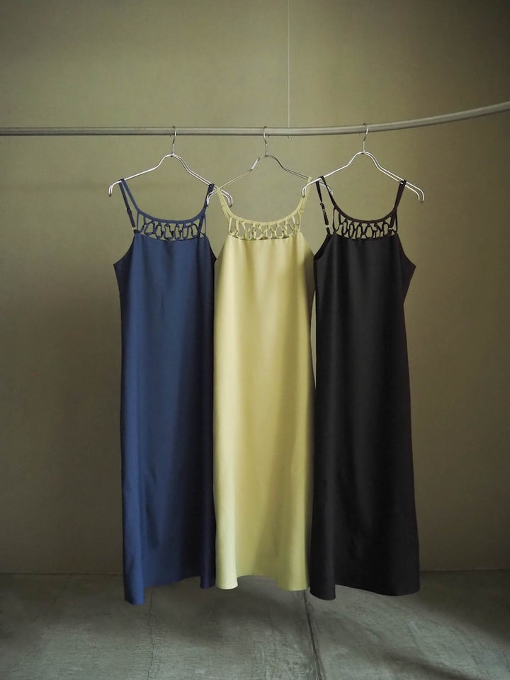 【6月20日(土) 12:00販売開始】Cross Detail Dress
