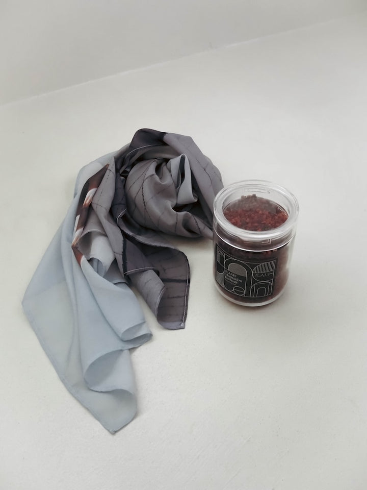 カラー：Scarf (Blue) × Bathsalts (Grounding Bath)