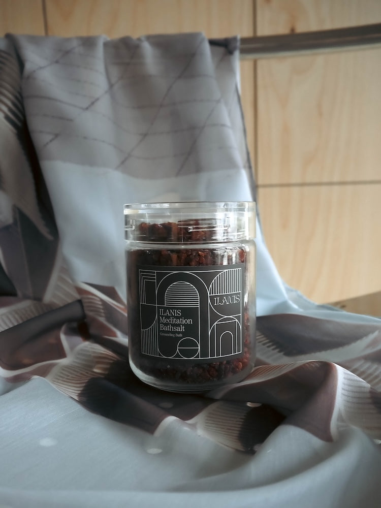 カラー：Scarf (Blue) × Bathsalts (Grounding Bath)