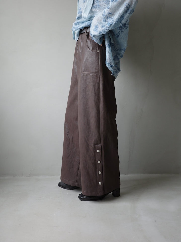 モデル身長：167cm / カラー：Brown